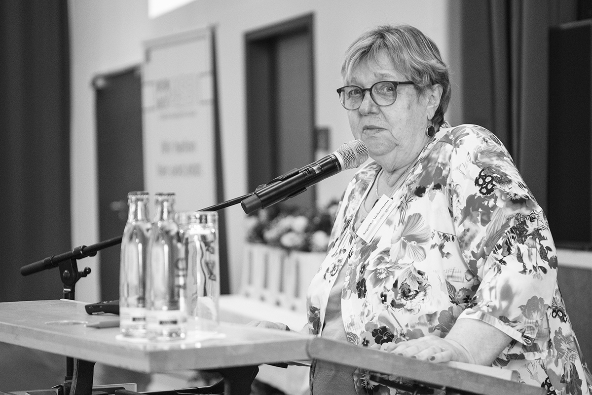Wir trauern um Angelika Uekermann