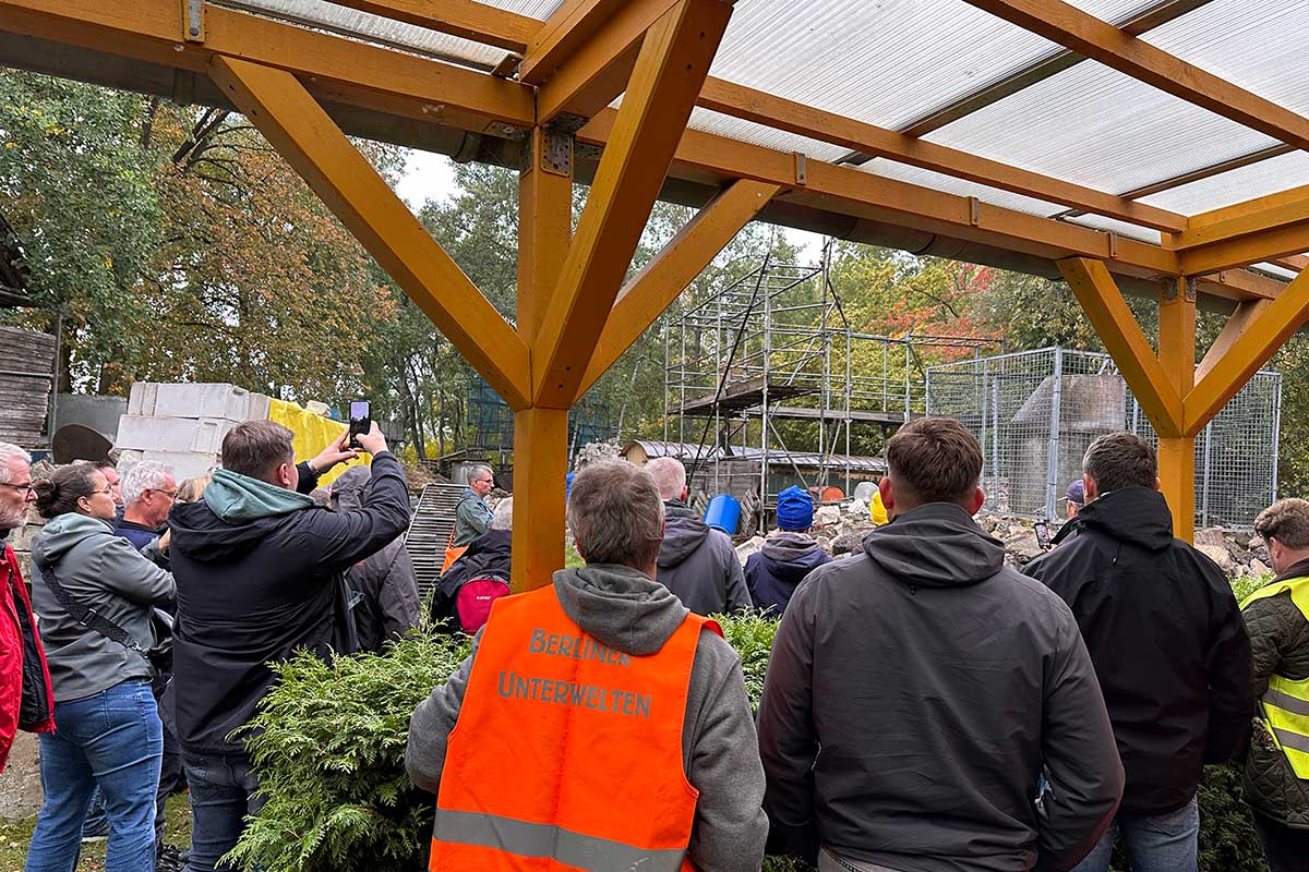 Such und Hilf - Berliner Unterwelten-Seminar bei der 1. Rettungshundestaffel Berlin